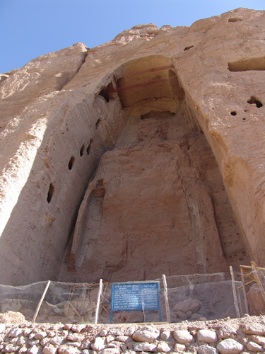 Bouddhas_de_Bâmiyân_-_Aout_2005